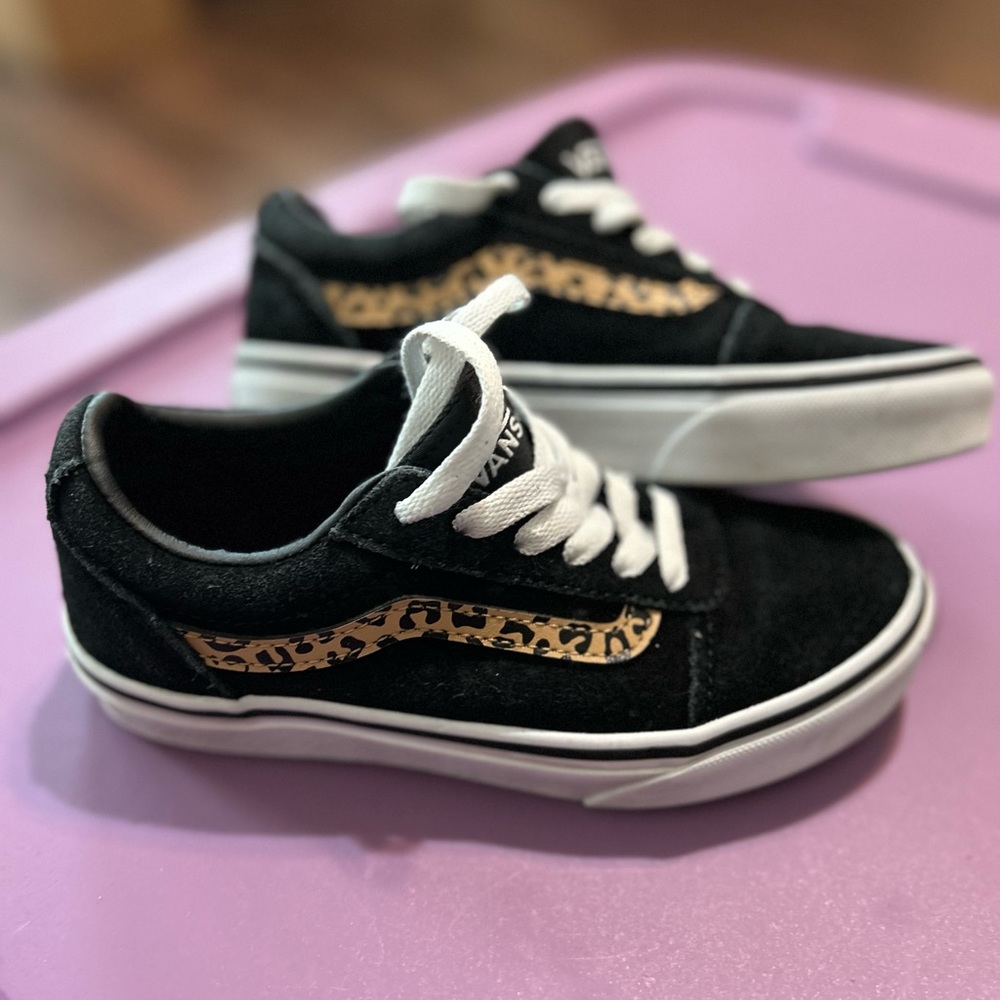 Vans - GIRLS' VANS LITTLE KID WARD SKATE SHOES
black cheetah